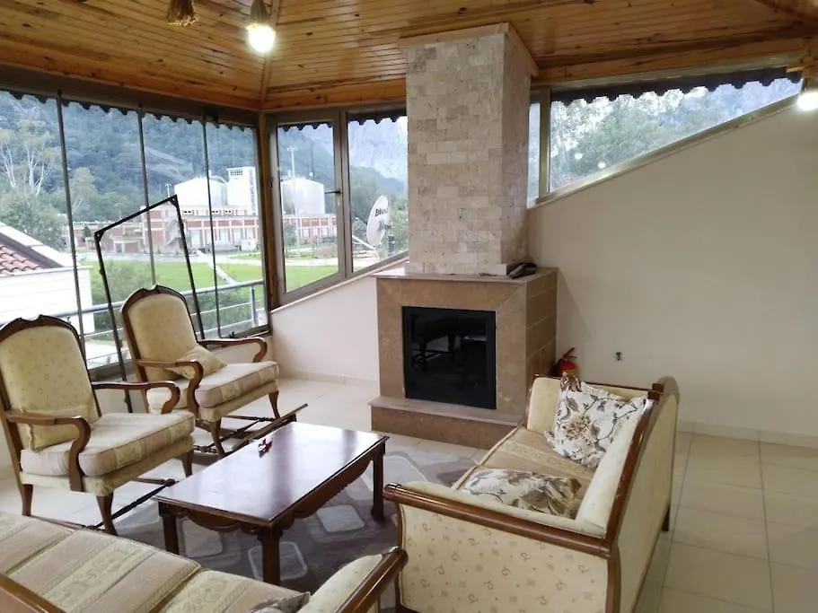 Denize Yakin Genis Villa 安塔利亚